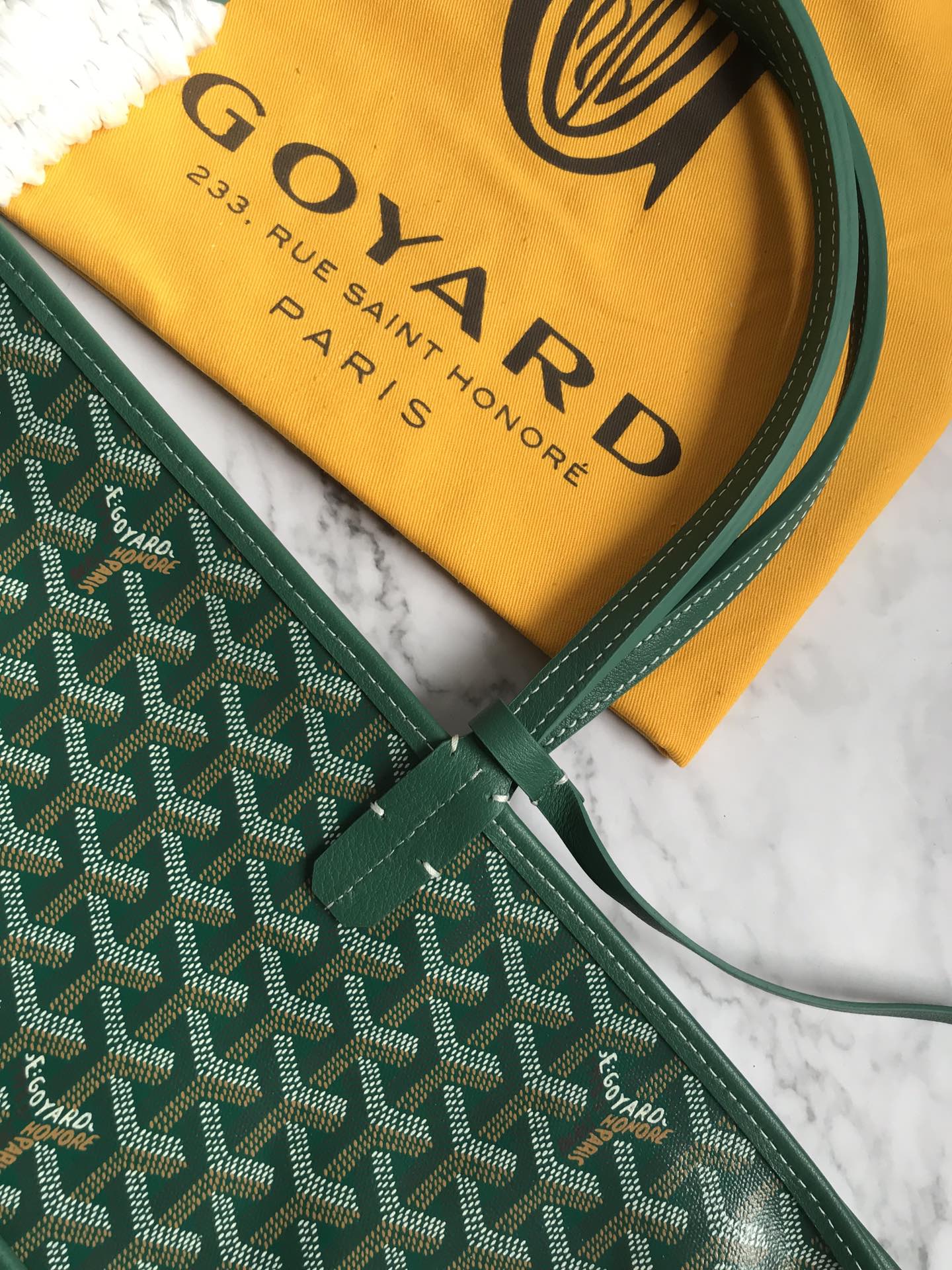 Anjou GM Reversible Tote Bag In Green